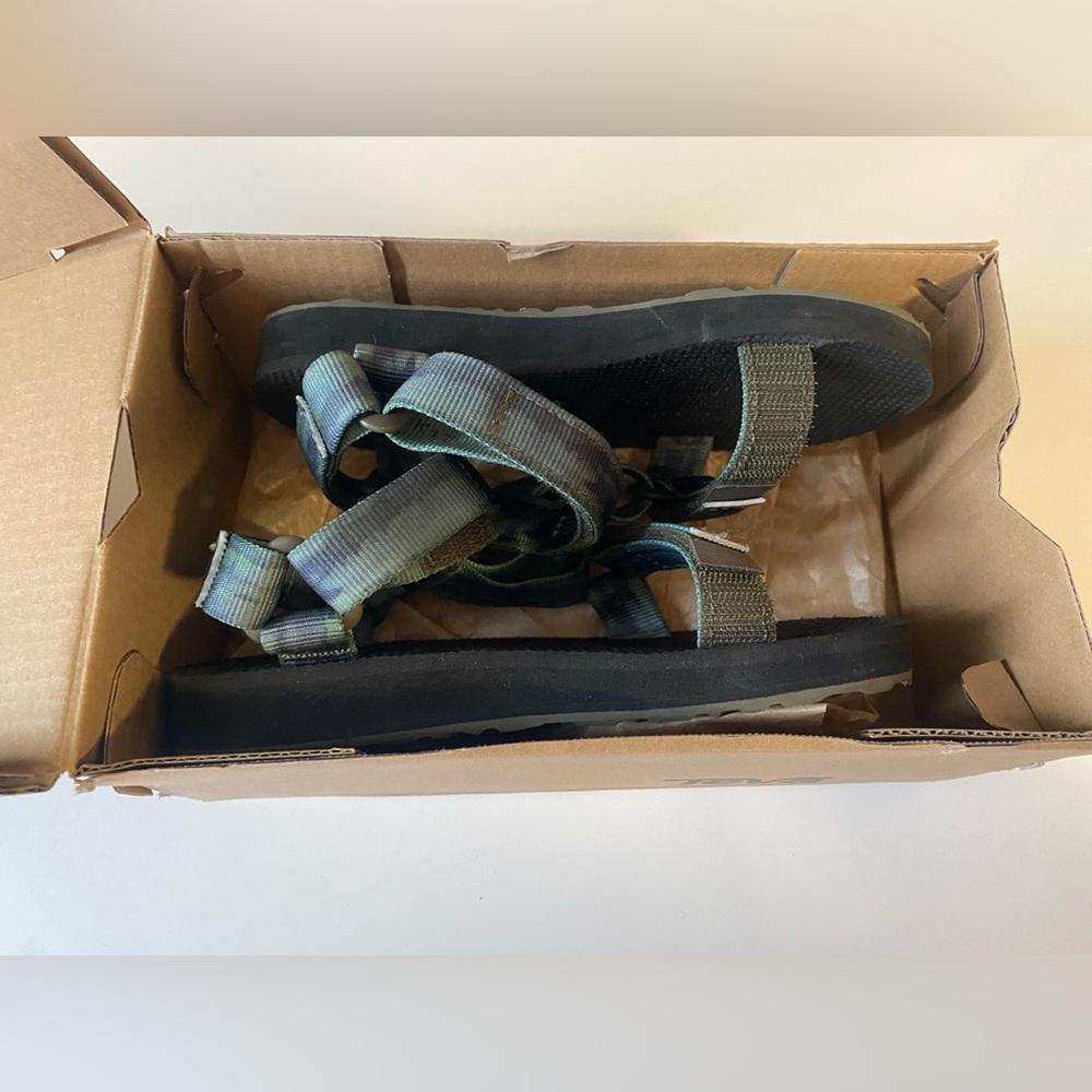 BNWT Teva Kids Sandals